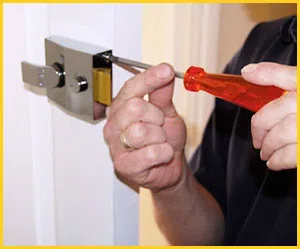 Exclusive Locksmith Service Los Angeles, CA 310-819-4246 Exclusive Locksmith Service Los Angeles, CA 310-819-4246 - 10-lock-smiths
