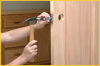 Exclusive Locksmith Service Los Angeles, CA 310-819-4246 Exclusive Locksmith Service Los Angeles, CA 310-819-4246 - 14-install-new-lock